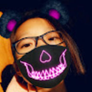 Meet your Posher, Emily m